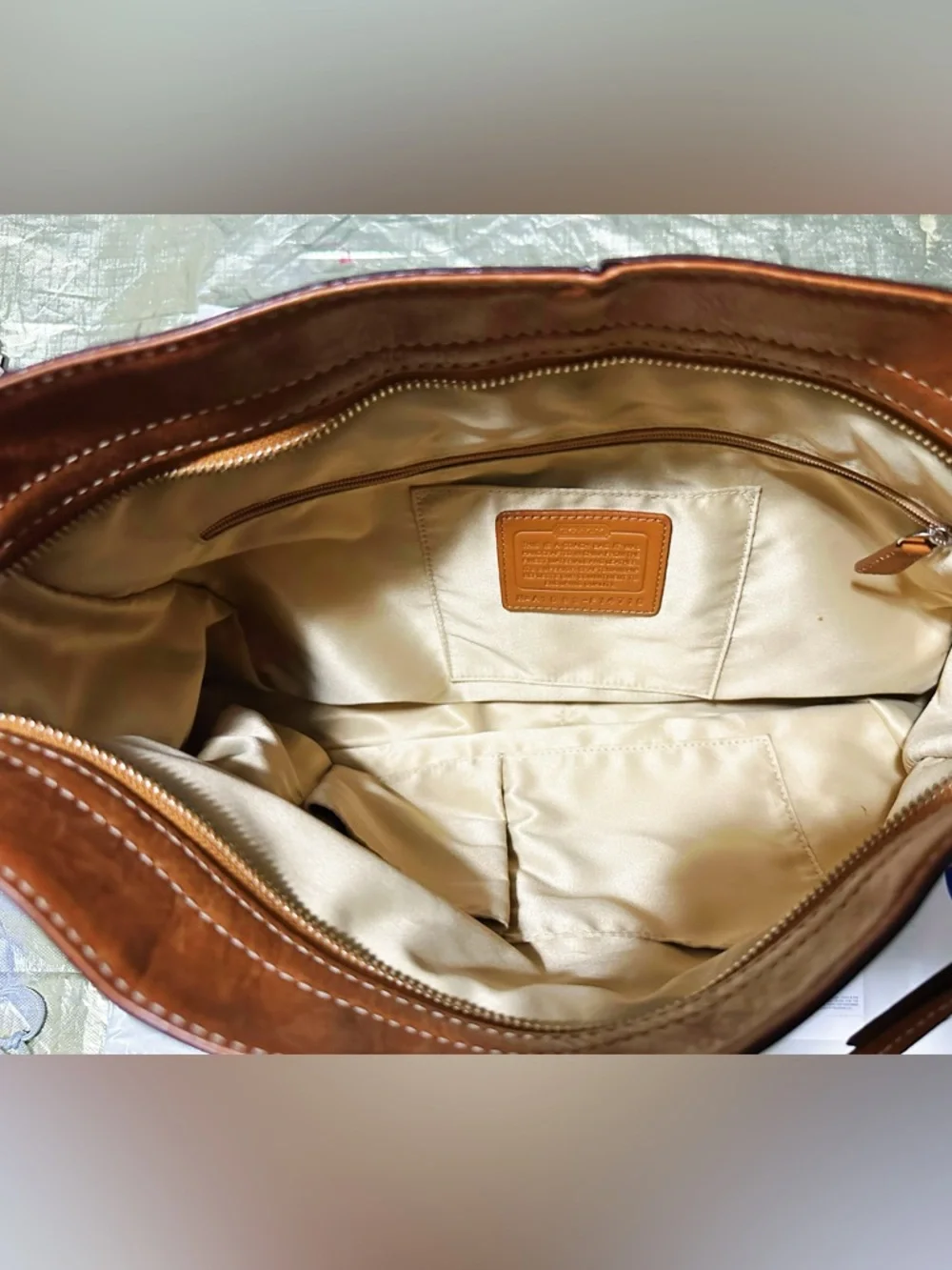 Vintage Coach soho Shoulder Bag Beige Signature Canvas with Brown Leather Trim - Picture 11 of 17
